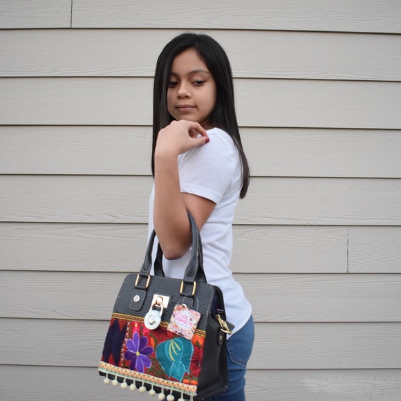 New Mexican embroidered purse,100% leather - Picture 2 of 3